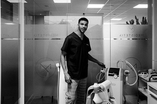 Dr Pierre Camara présente les machines « à plus de 100 000 euros »