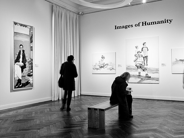 Vue de l’exposition avec les œuvres de Roland Schauls et Stéphanie Uhres