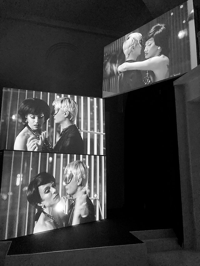 Installation spectaculaire sur trois écrans